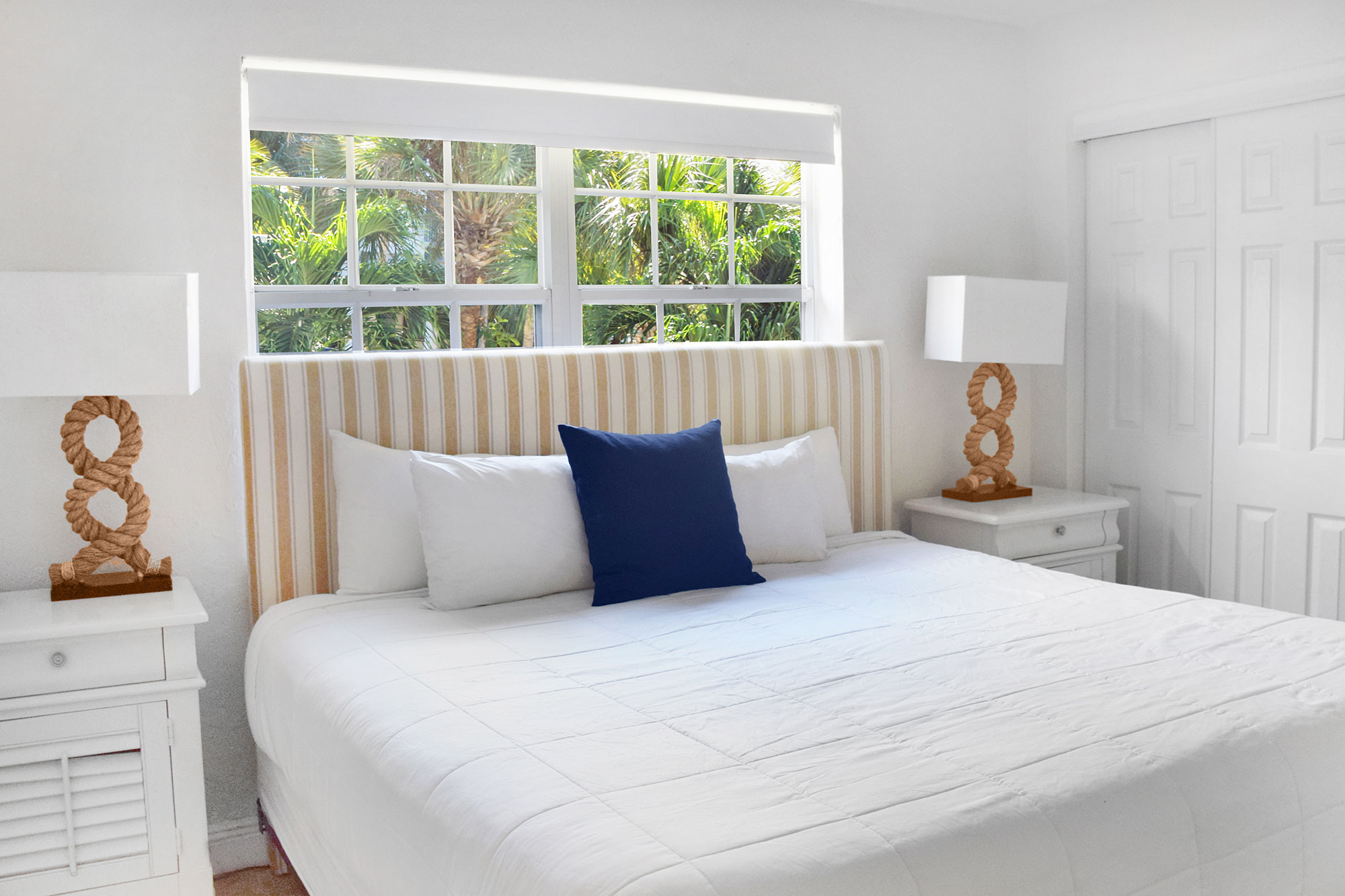 Bedroom at Coral Reef Apartments